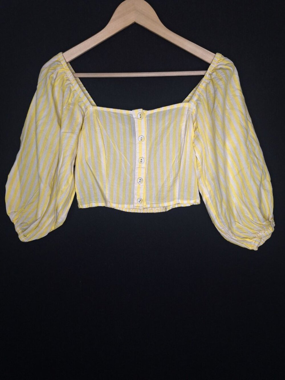 💙 Forever 21 Cropped 100% Cotton Smocked Back Blouse Size S Vacation Casual Str